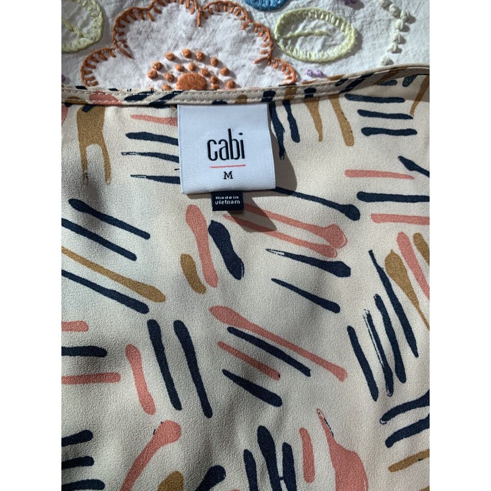 CAbi Top Women's Medium Marni Blouse Lightweight Front Crossover Flowy Vneck - Picture 8 of 12
